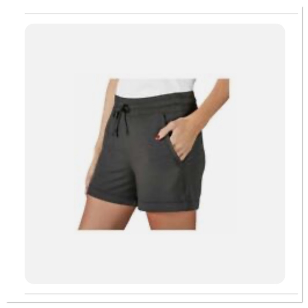 Women’s Lounge Short Member’s Mark
